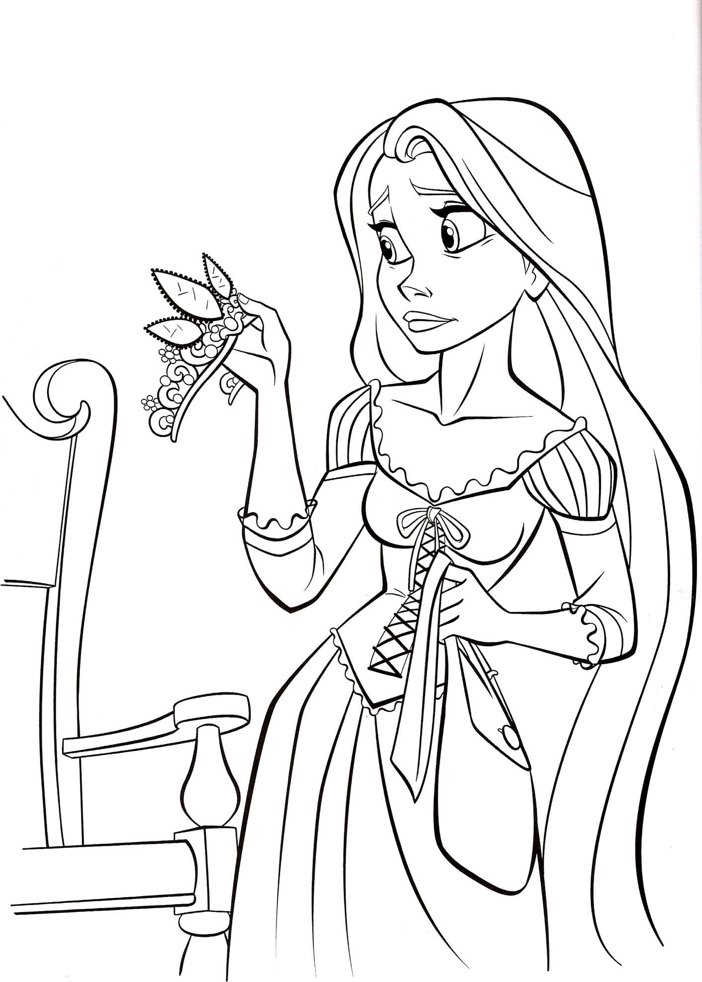 Dibujo de Rapunzel encuentra la diadema real para imprimir y colorear 