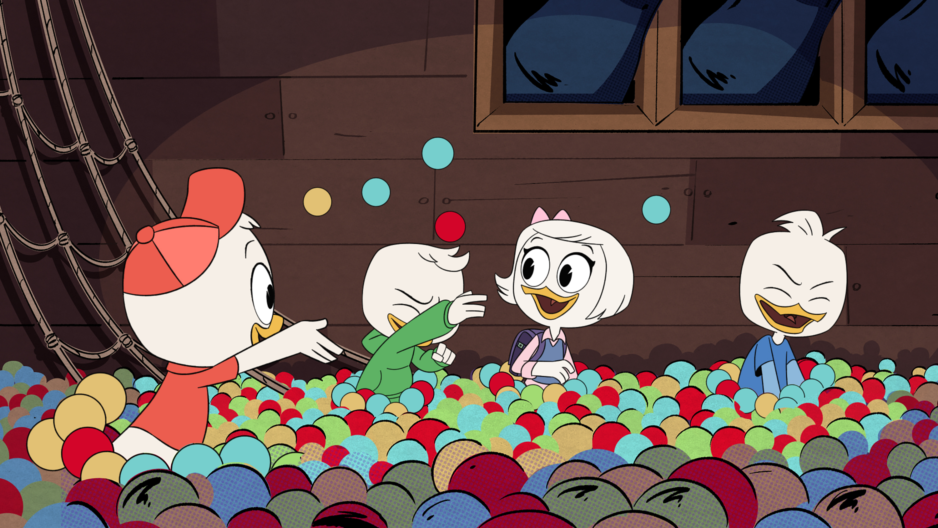 Qui, Quo, Qua giocano con le palline colorate - Ducktales