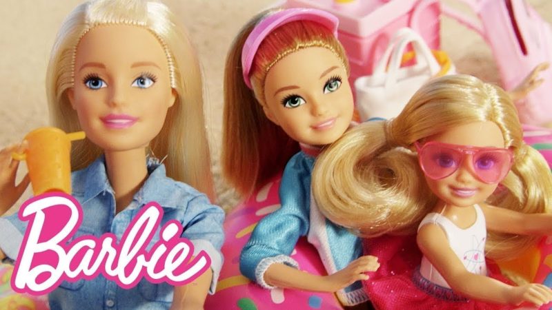 Barbie risolve un mistero in spiaggia | @Barbie Italiano