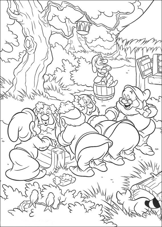Tegning 15 av Snow White for å trykke og farge