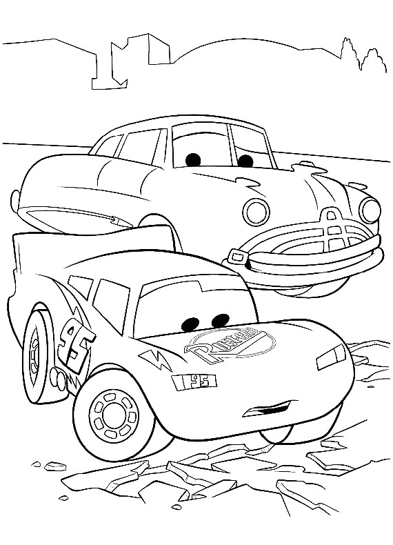 Disegno di Cars con Saetta McQueen e Dottor Hudson che parlano da stampare e colorare 