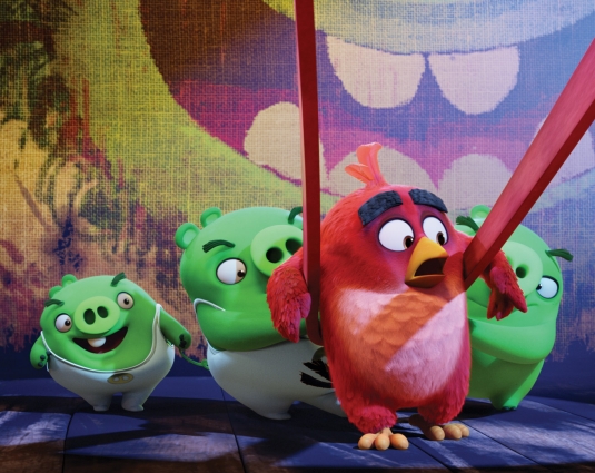 Tirachinas rojo con cerdos verdes - Angry Birds