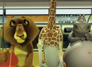 Alex, Melman y Gloria en el metro.