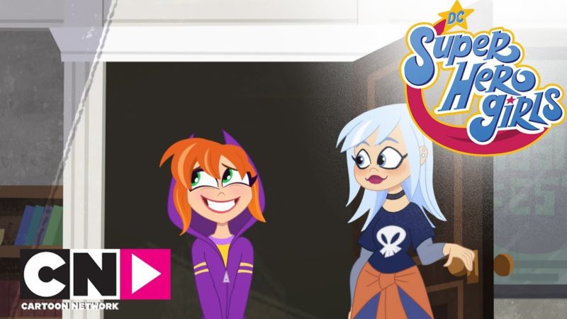 Cena con sorpresa | DC Super Hero Girls | Cartoon Network Italia