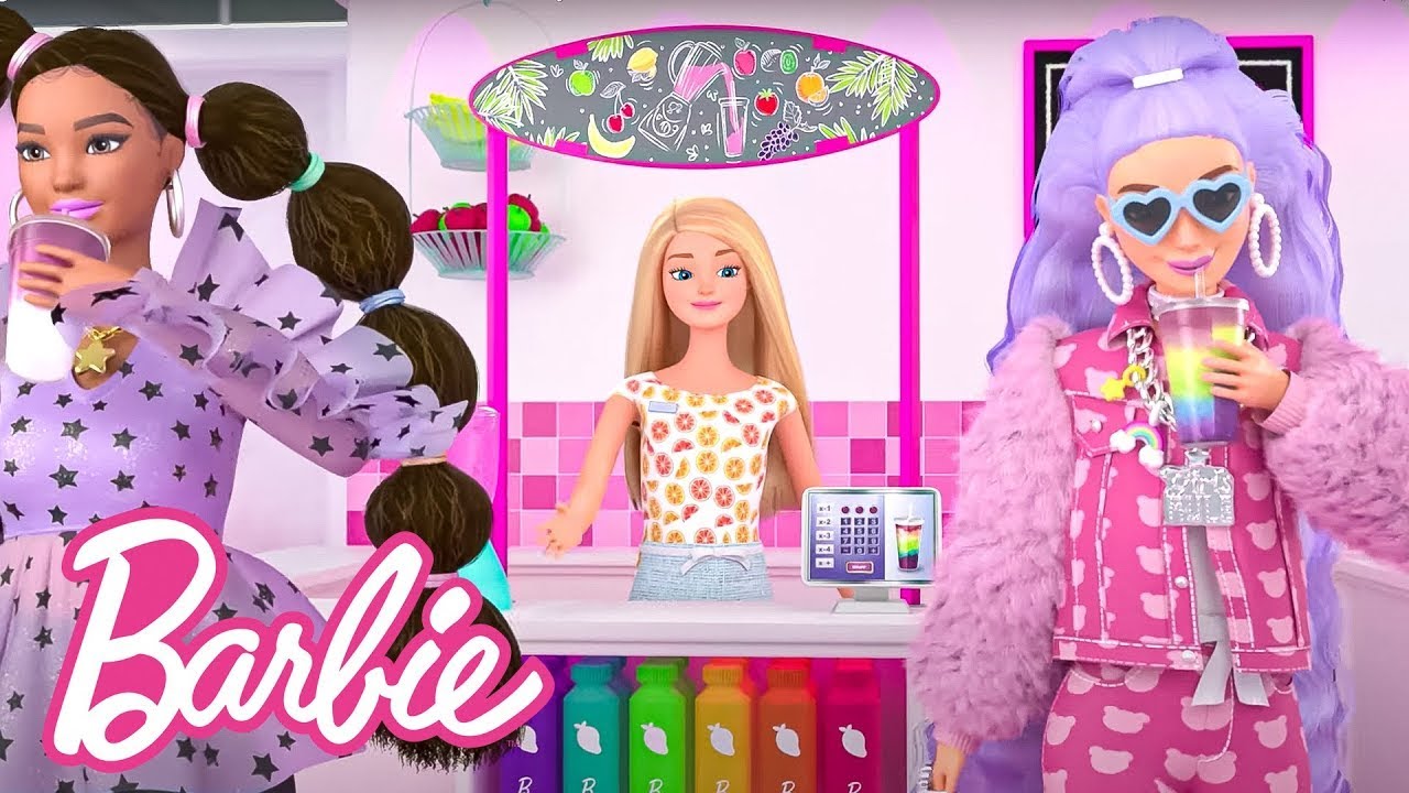 I frullati di Barbie al centro commerciale! Chiacchiere con gli amici!
