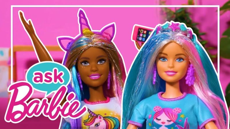 Chiedi a Barbie delle sua routine per prepararsi ad una sfilata di moda con le COLOR REVEAL! 👗👠✨