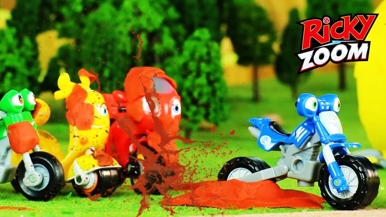 Ricky Zoom Giocattoli 🏍 Lavaggio Bici Fangoso | Giochi Per Bambini | Cartoni Animati