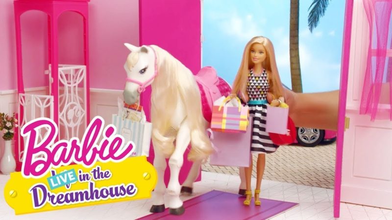 IL GIORNO SPECIALE PER BARBIE E TAWNY | Barbie LIVE! In The Dreamhouse | @Barbie Italiano