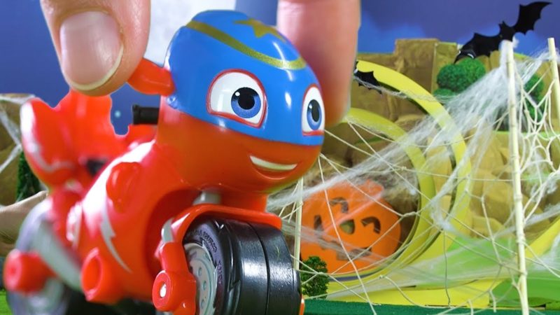 Ricky Zoom Giocattoli 🎃 Acrobazie Spettrali – Halloween 🎃 Giochi Per Bambini | Veicoli Per Bambini