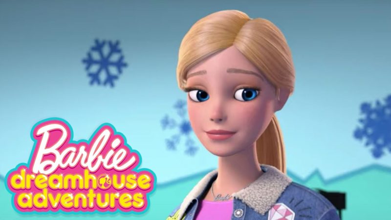 POLLO MASCHERATO SUL GHIACCIO | Barbie Dreamhouse Adventures | @Barbie Italiano