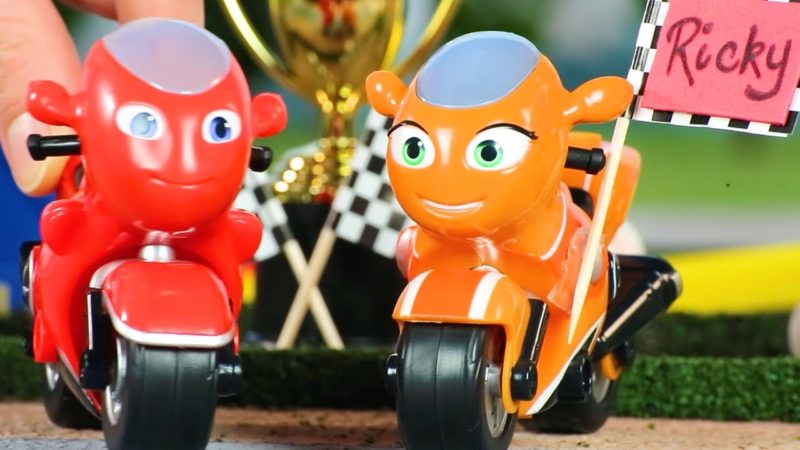 Ricky Zoom Giocattoli 🏍 Gara per la Coppa! | Giochi Per Bambini | Veicoli | Cartoni Animati