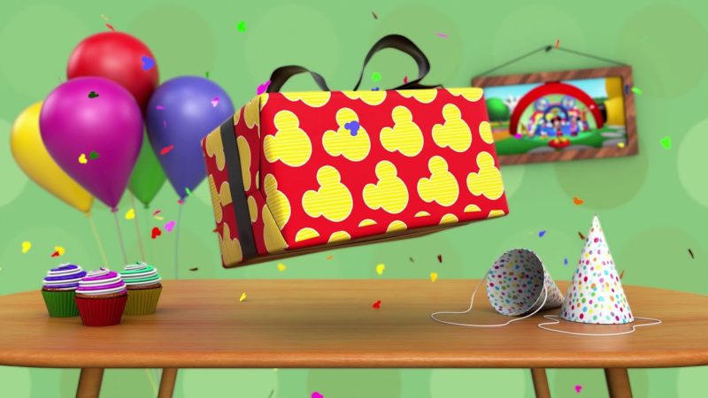 La grande torta a sorpresa per il compleanno di Topolino! #mickey90 | Disney Junior Italia