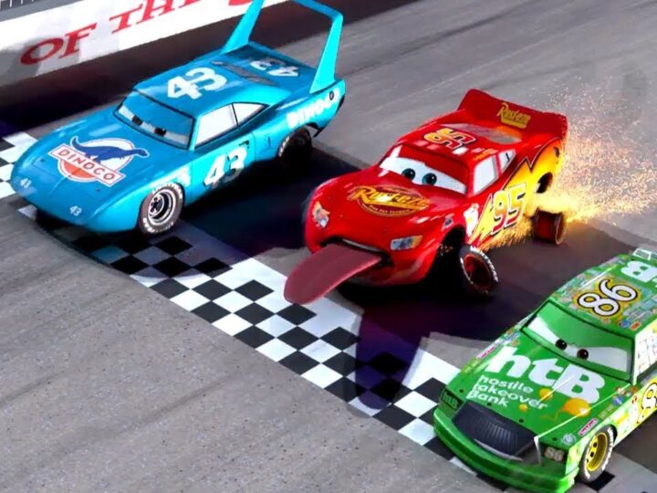 😧 Saetta perde le gomme | Pixar Cars | Disney Junior IT